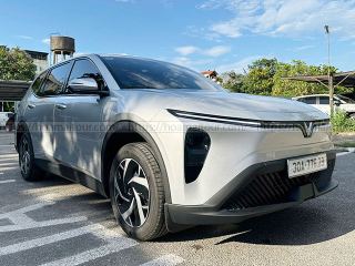 Cho thuê xe tháng 7 chỗ | Thuê xe điện Limo Green th